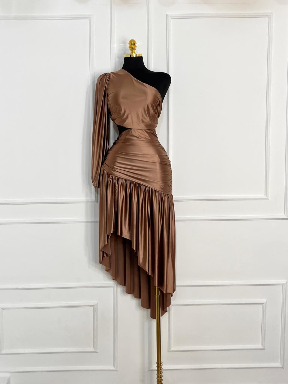 Vestido asimetrico