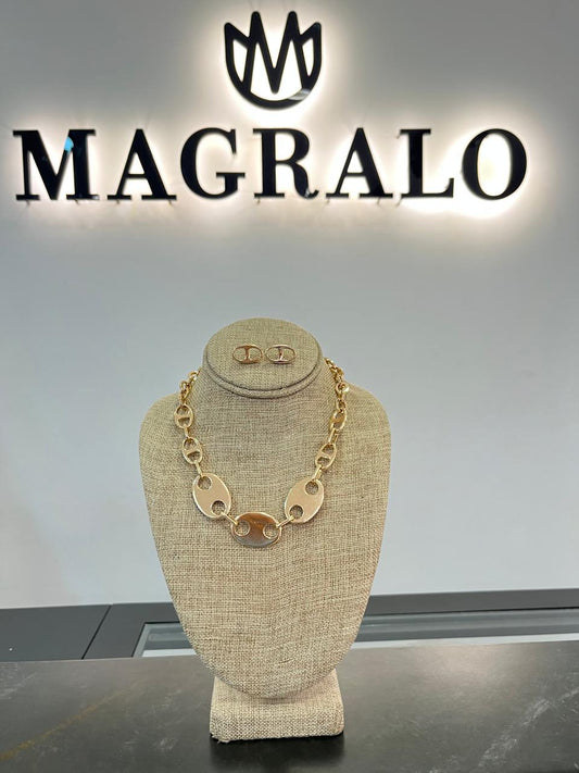 Collar estilo gucci
