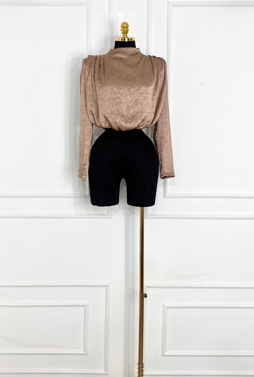 Blusa champagne